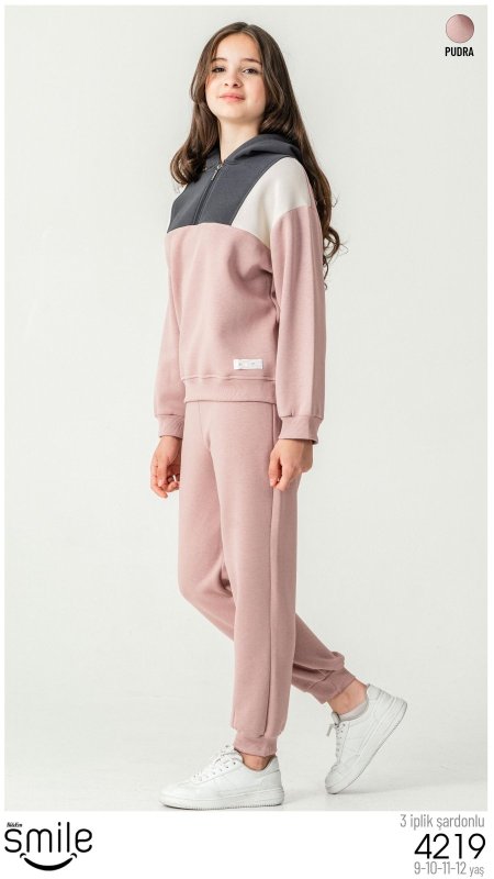 تريننج بناتي شتوي للأعمار ٩-١٢ سنة